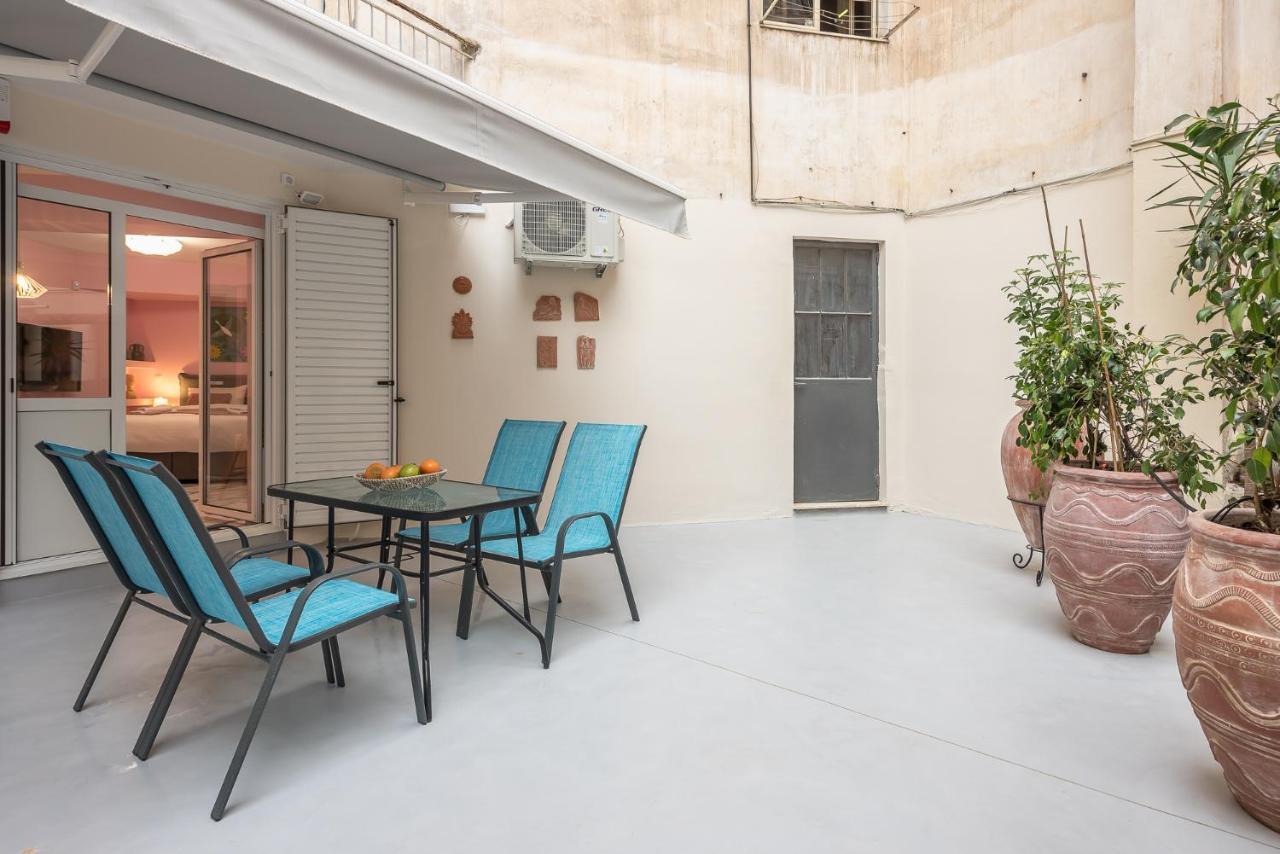 The Courtyard Oasis Lejlighed Athen Eksteriør billede